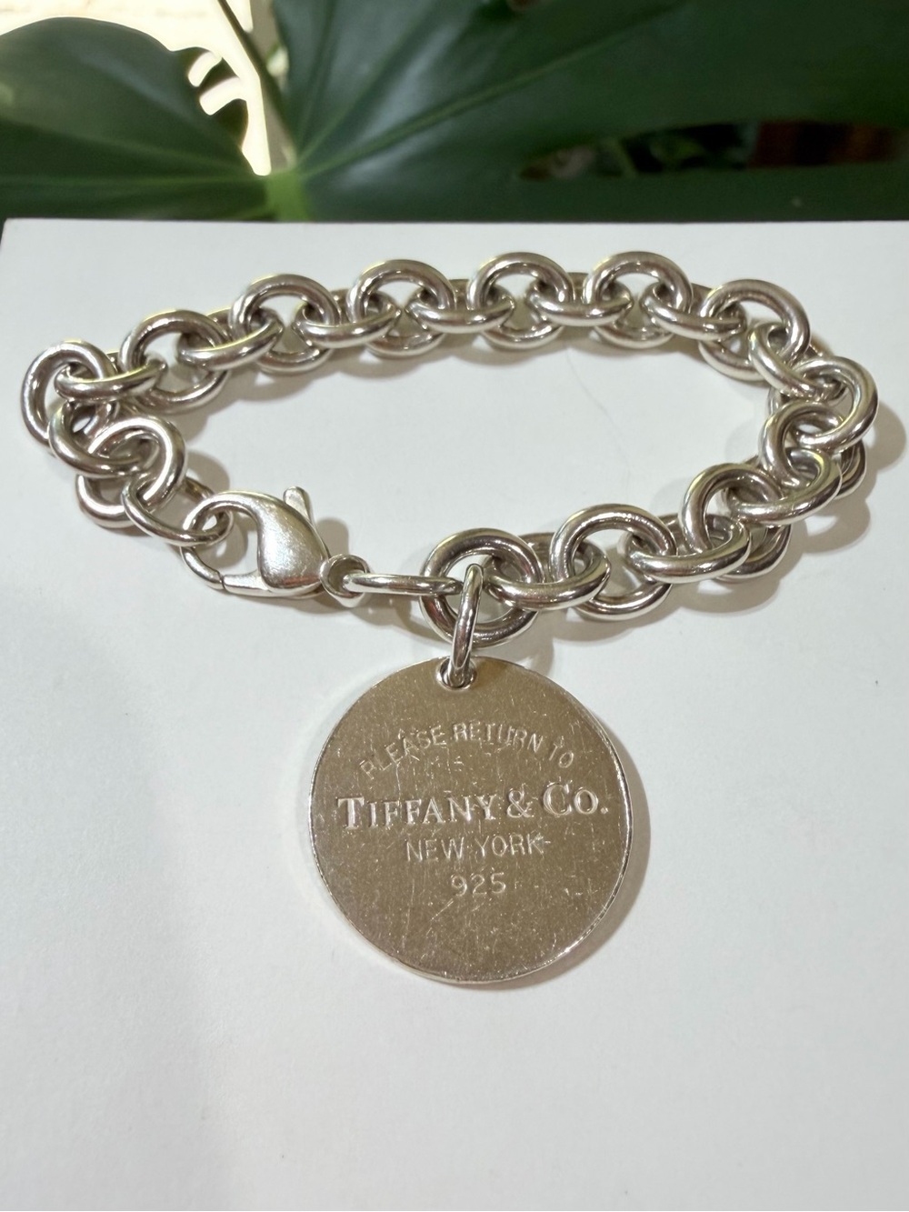 ❤️ Tiffany & Co. Round Tag Bracelet